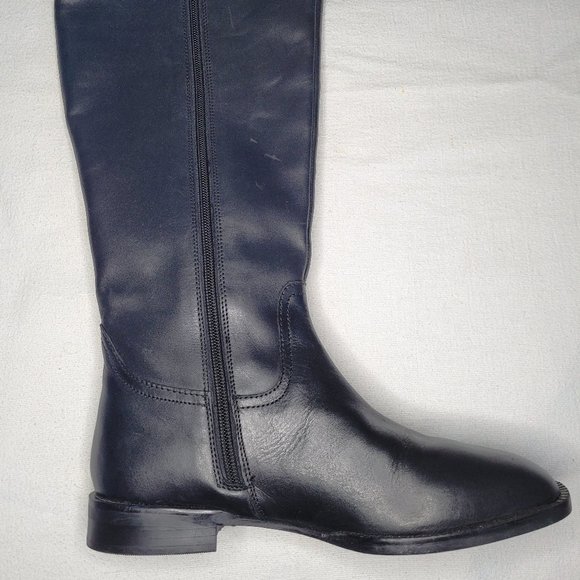 Women Round Toe Black Knee High Boot - Picture 5 of 7